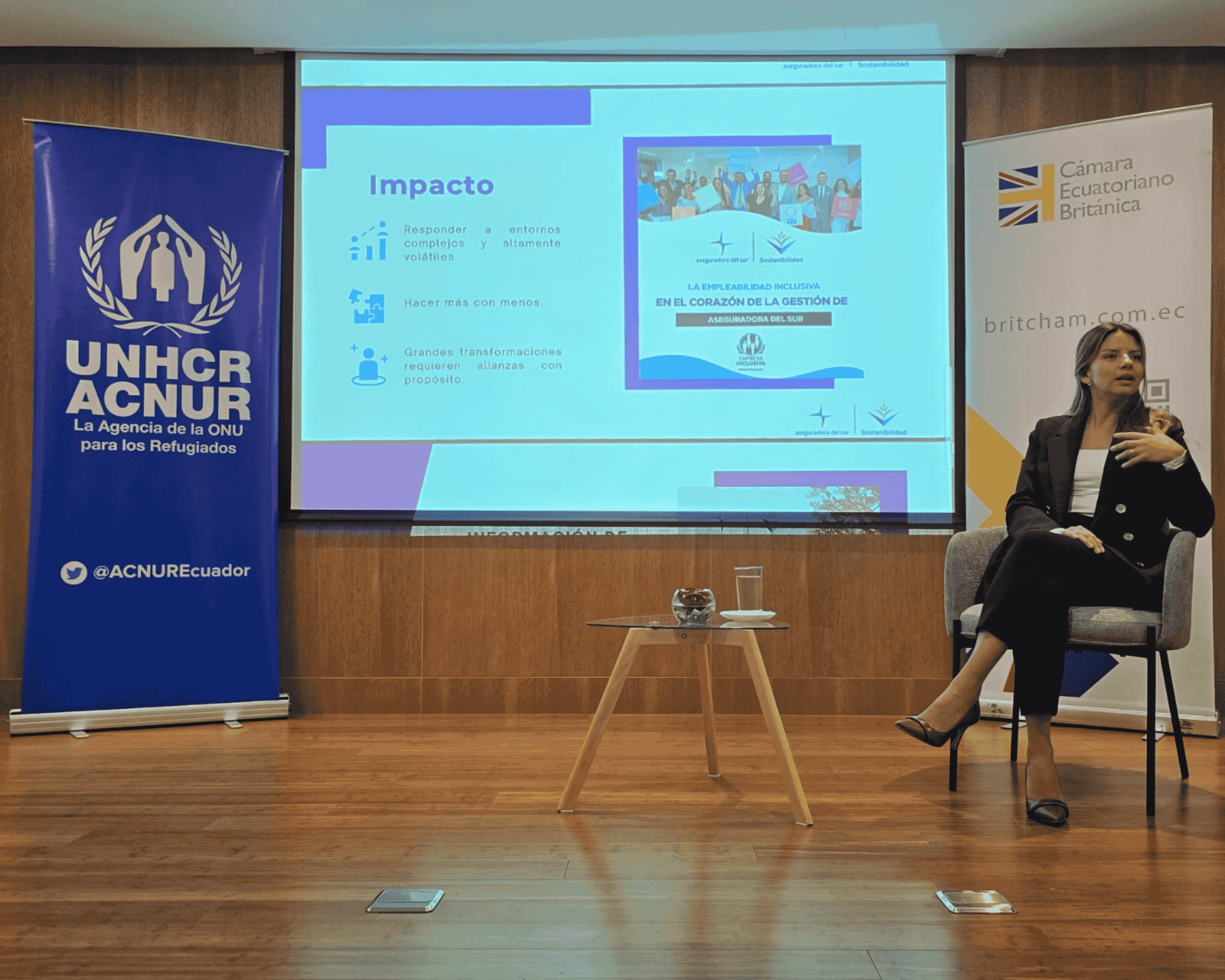 Números Asociados y Servicios