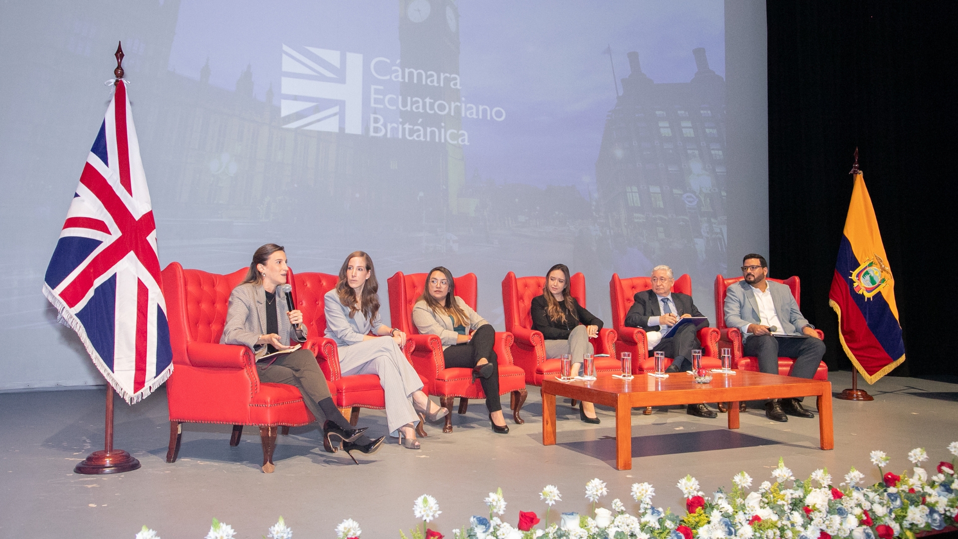 Números Asociados y Servicios