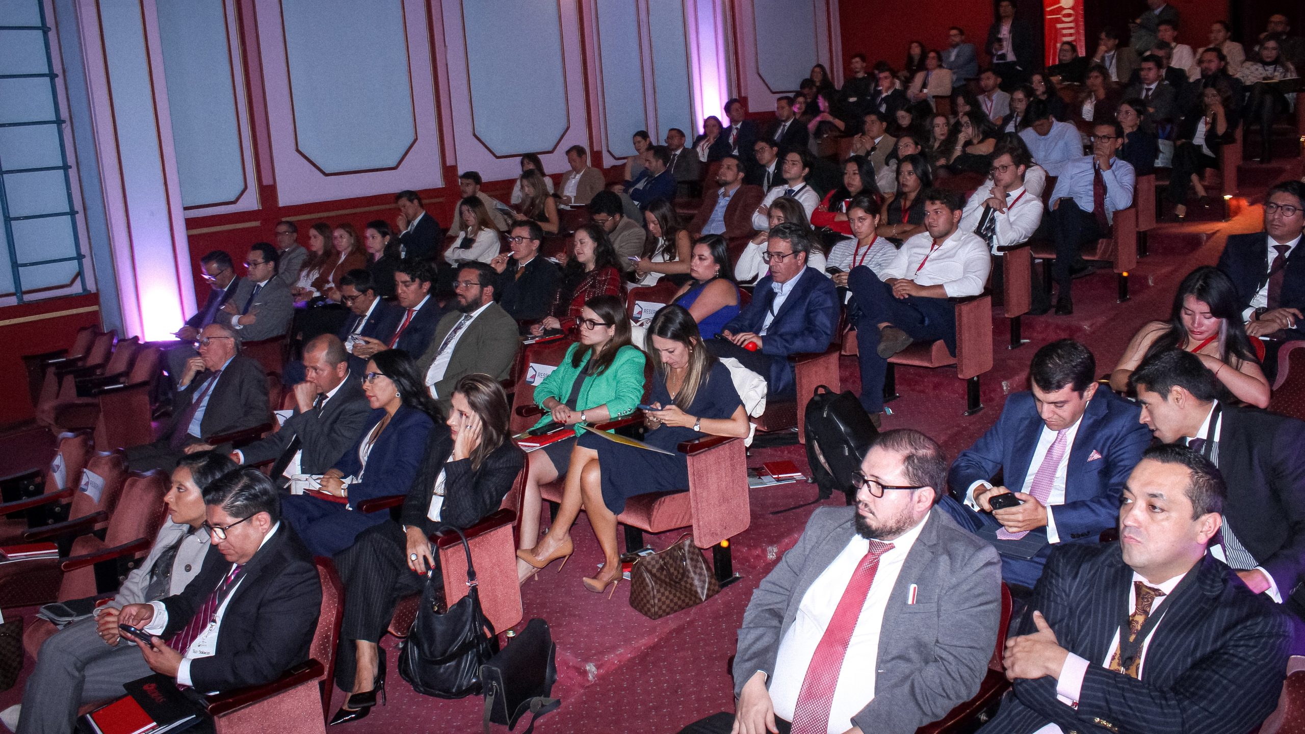 Números Asociados y Servicios