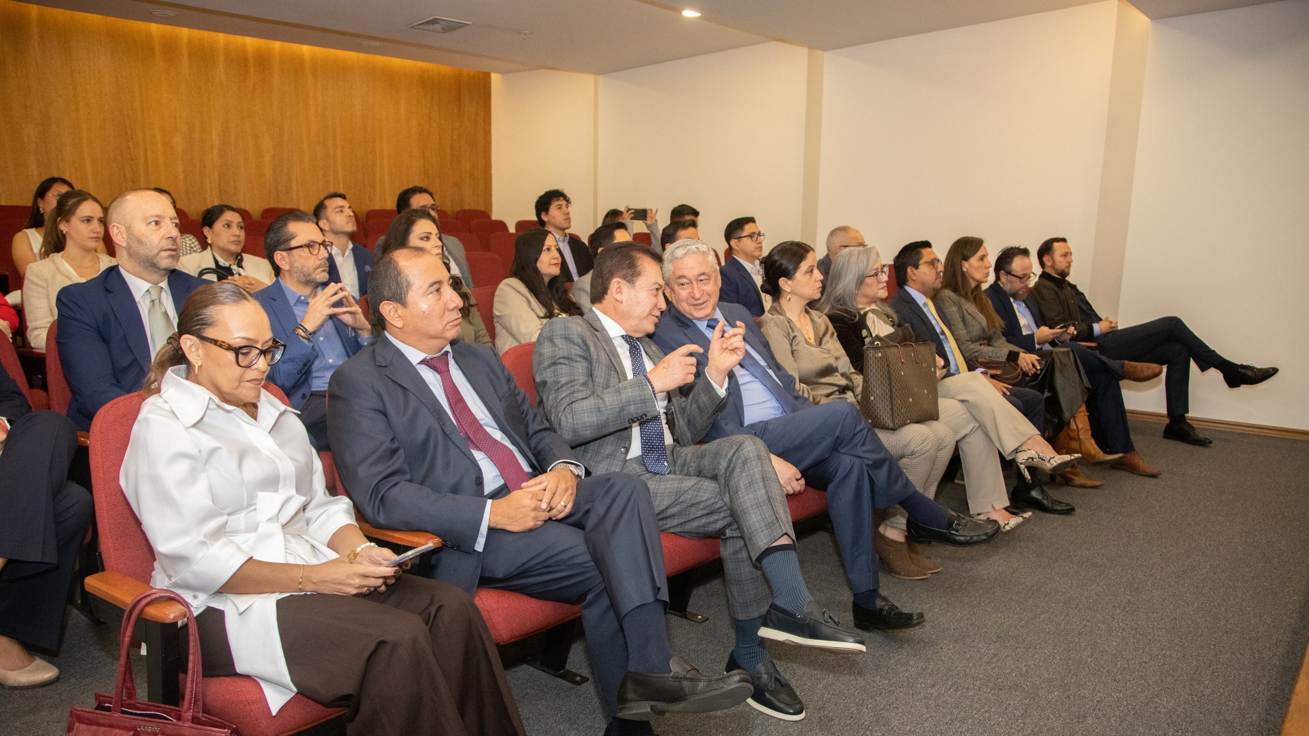 Números Asociados y Servicios