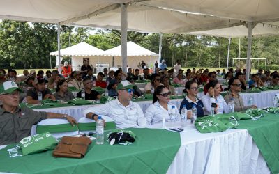 Grupo Danec Capacita a 200 Agricultores de Orellana en Palma Aceitera